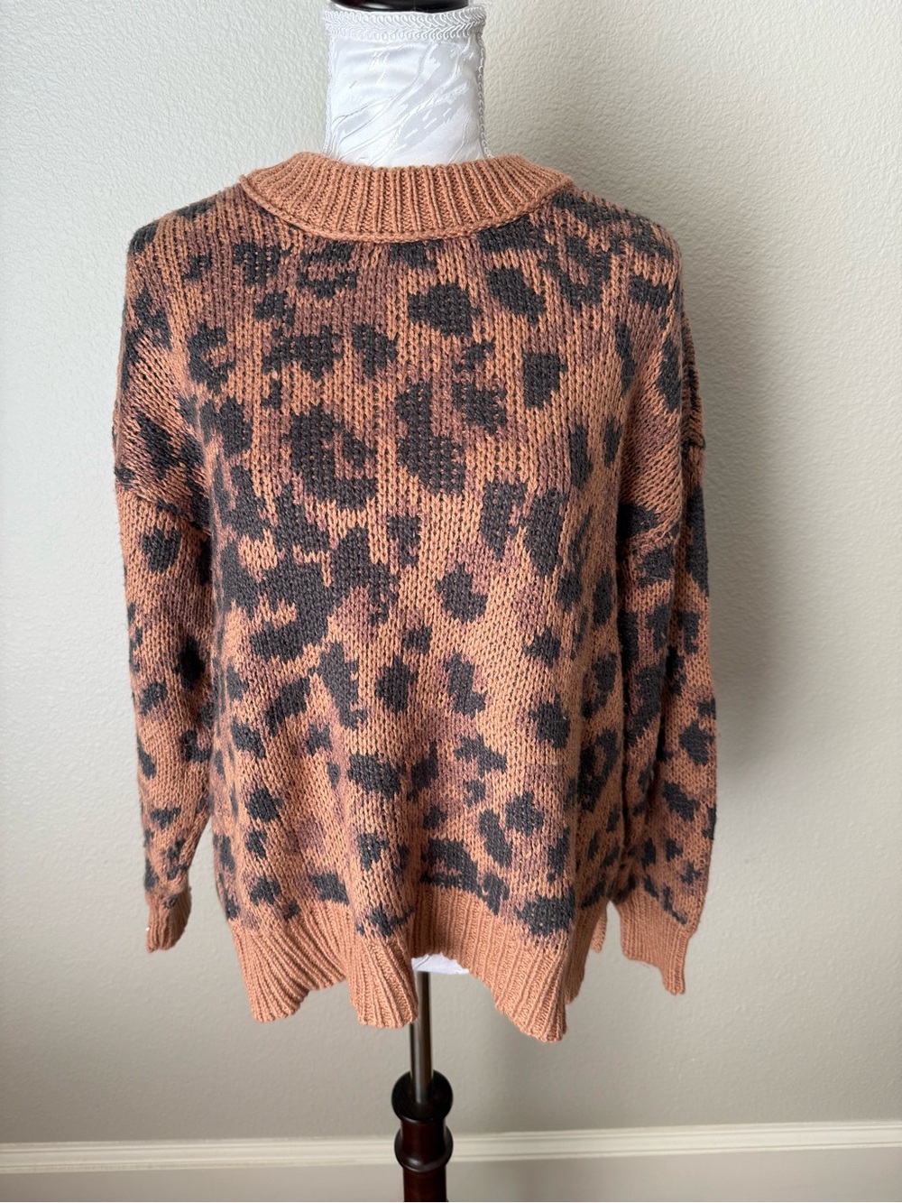 aerie Leopard Print Crewneck Sweater - Rust & Black